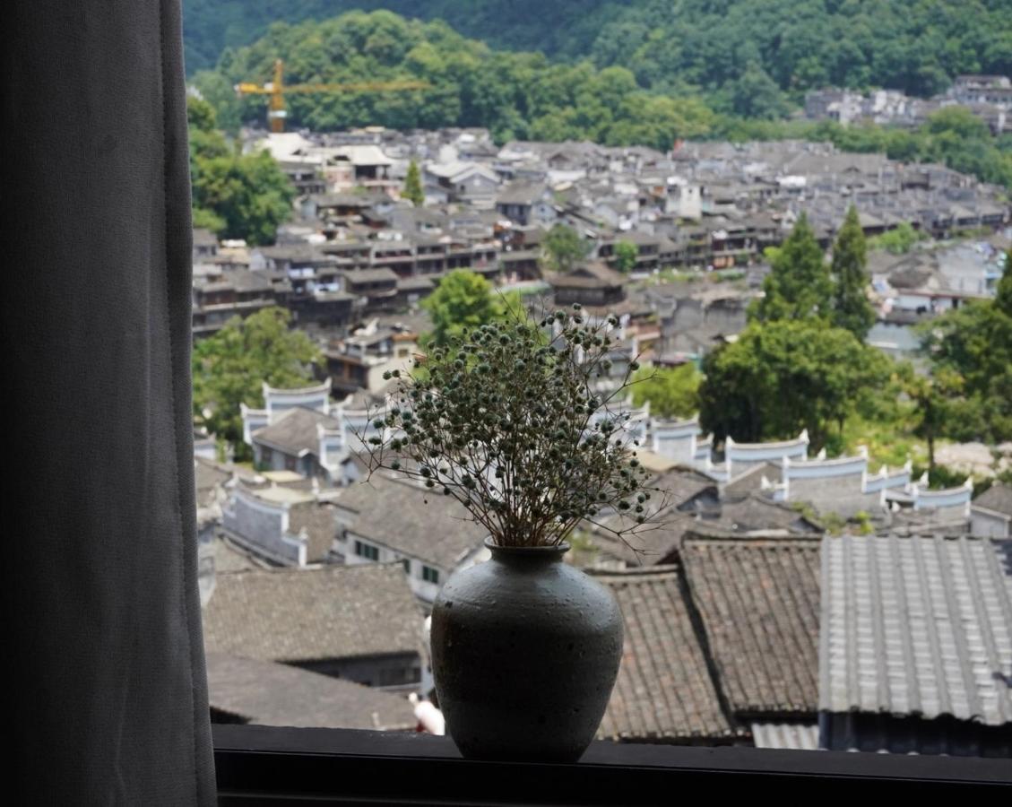 Yun 起 Iju 庭院 观 Jing 民宿 Hotel Fenghuang Exterior foto